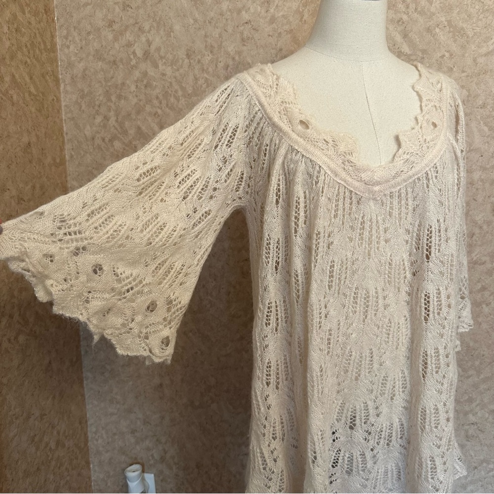 Free People Cream Beige Crochet knitted Lace Wool Alpaca Blend Sweater Blouse - Picture 3 of 9